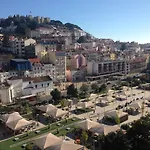 Large 2-bedroom Prime Location *