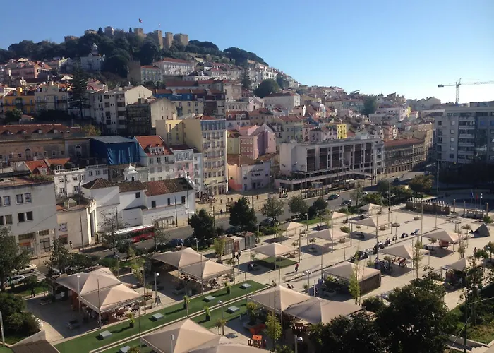 Unique 2 Bedroom Located Centeral *